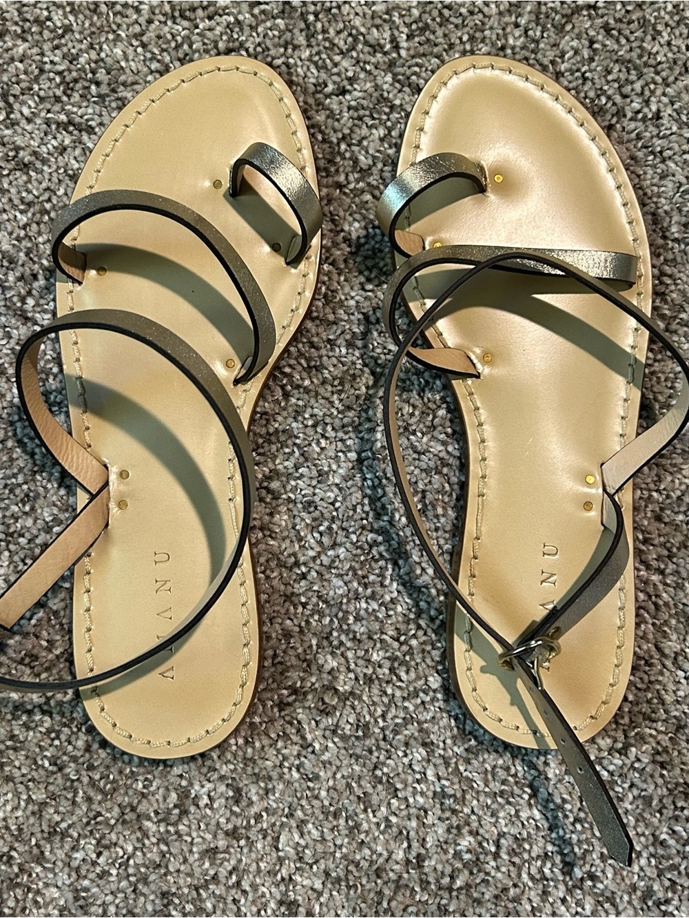 Amanu Tan Gold Leather Sandals 37